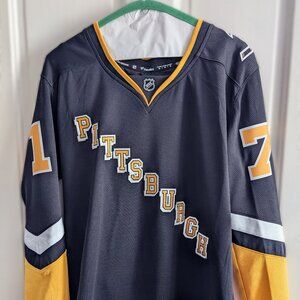 Pittsburgh Penguins / Malkin / 2021-2022 Alternate "Vintage" Jersey / Women's M.